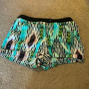Jennifer Lopez polyester summer short